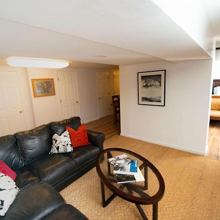 2 Bedroom By Zoo, Metro, Park And Embassies In Forest Hills - Best Location Washington Exterior foto
