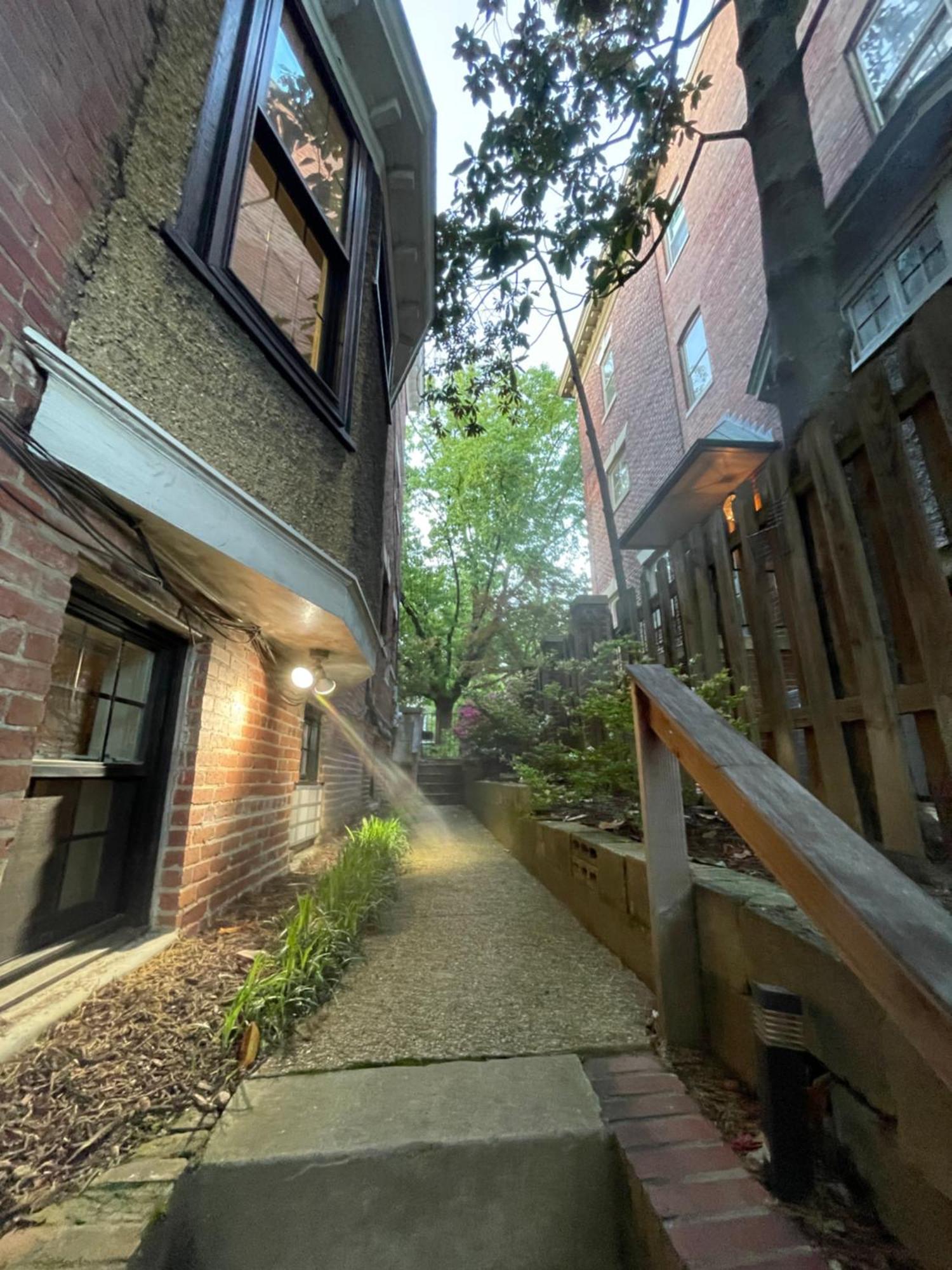 2 Bedroom By Zoo, Metro, Park And Embassies In Forest Hills - Best Location Washington Exterior foto